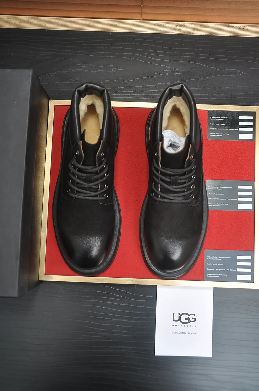 Men's shoes 💰680💶【UGG】(full genuine wool lining) Please pay attention to the quality of the original order and compare the thickness of the wool 🏮🏮Hot style Martin boots from Australia's warm luxury brand men's shoes, official website synchronization, Beckham men's style..., made of imported top-layer waxed cowhide, waxed toe box, Australian real wool velvet lining Carefully sewn...Imported rubber Martin boots outsole (comfortable, soft and wear-resistant). I really like the quality...Exquisite workmanship, you can't put it down once you see it. Code number 39-44